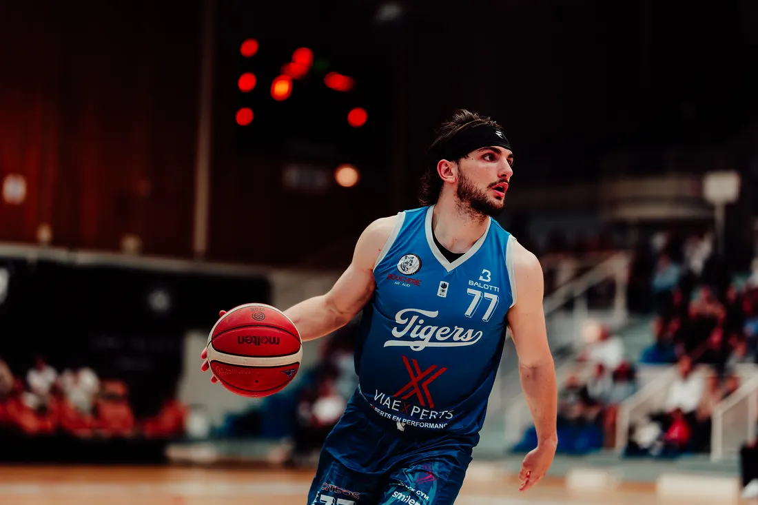 Photo de match de basket URB contre Lyon SO (16/20)