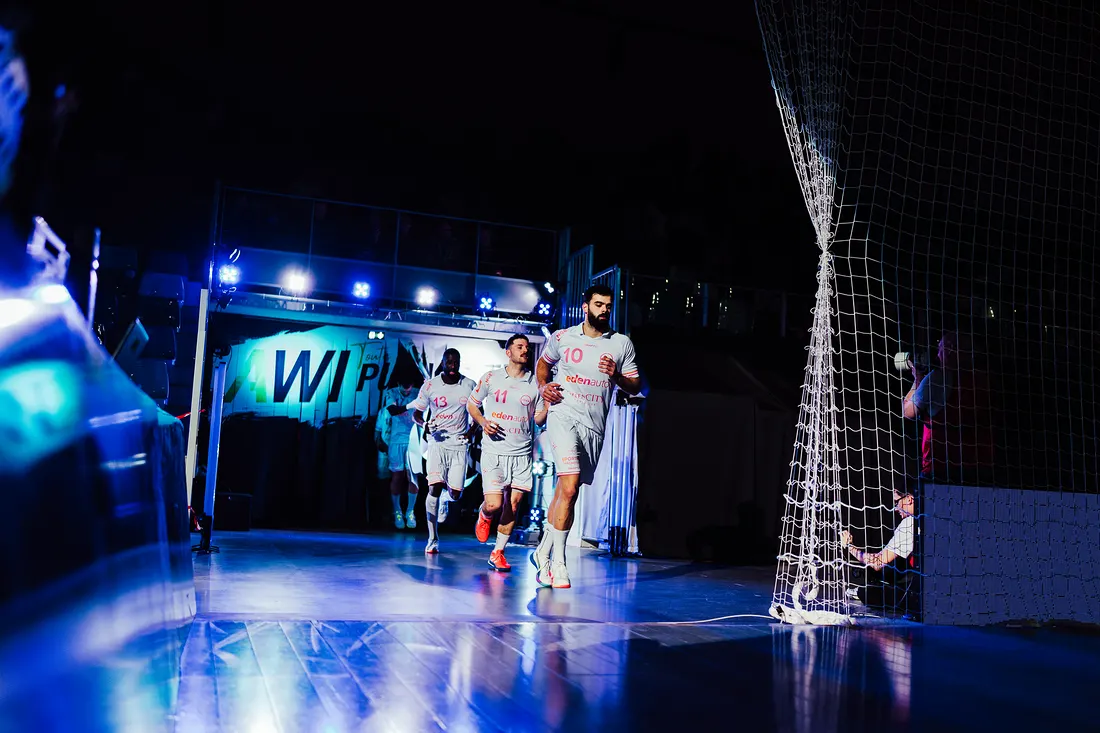 Photo de match de handball Cesson contre Toulouse (10/21)